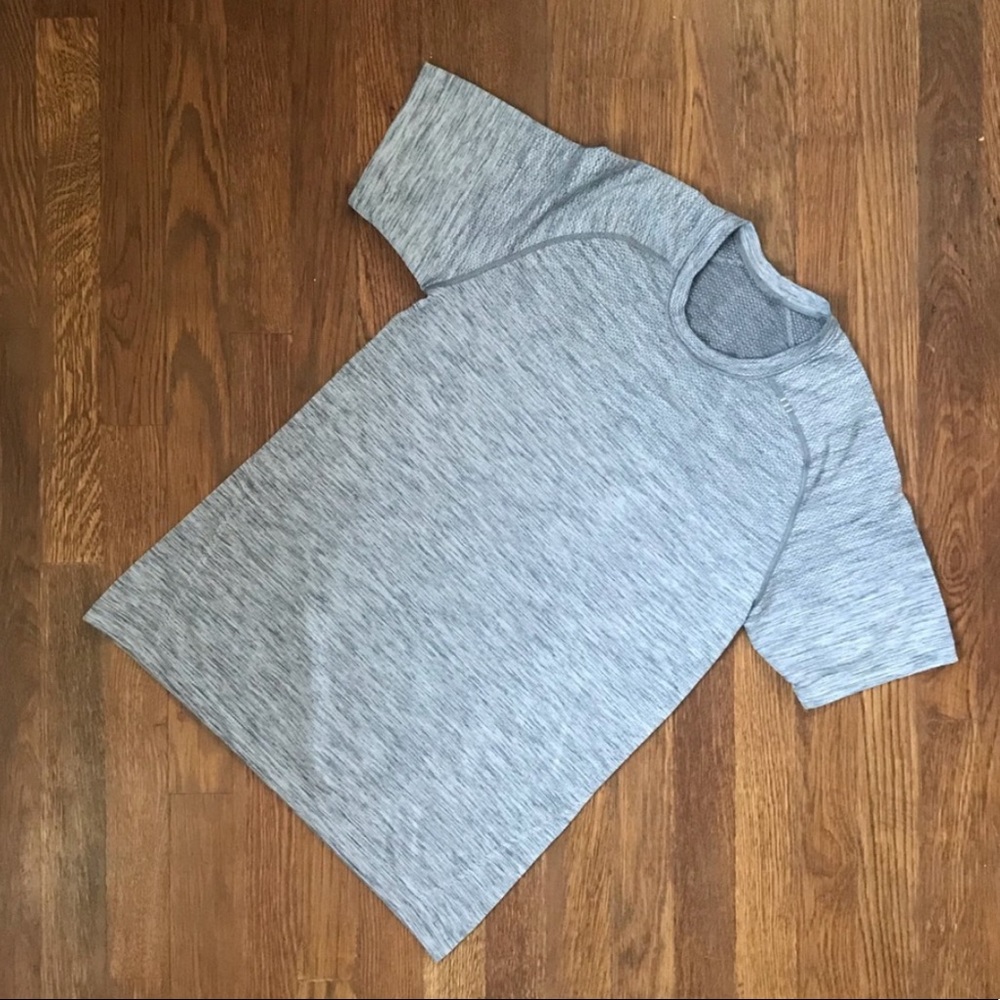 Lululemon metal vent tech shirt